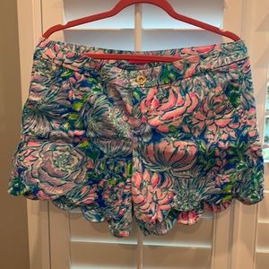 Lilly Pulitzer buttercup shorts size 12